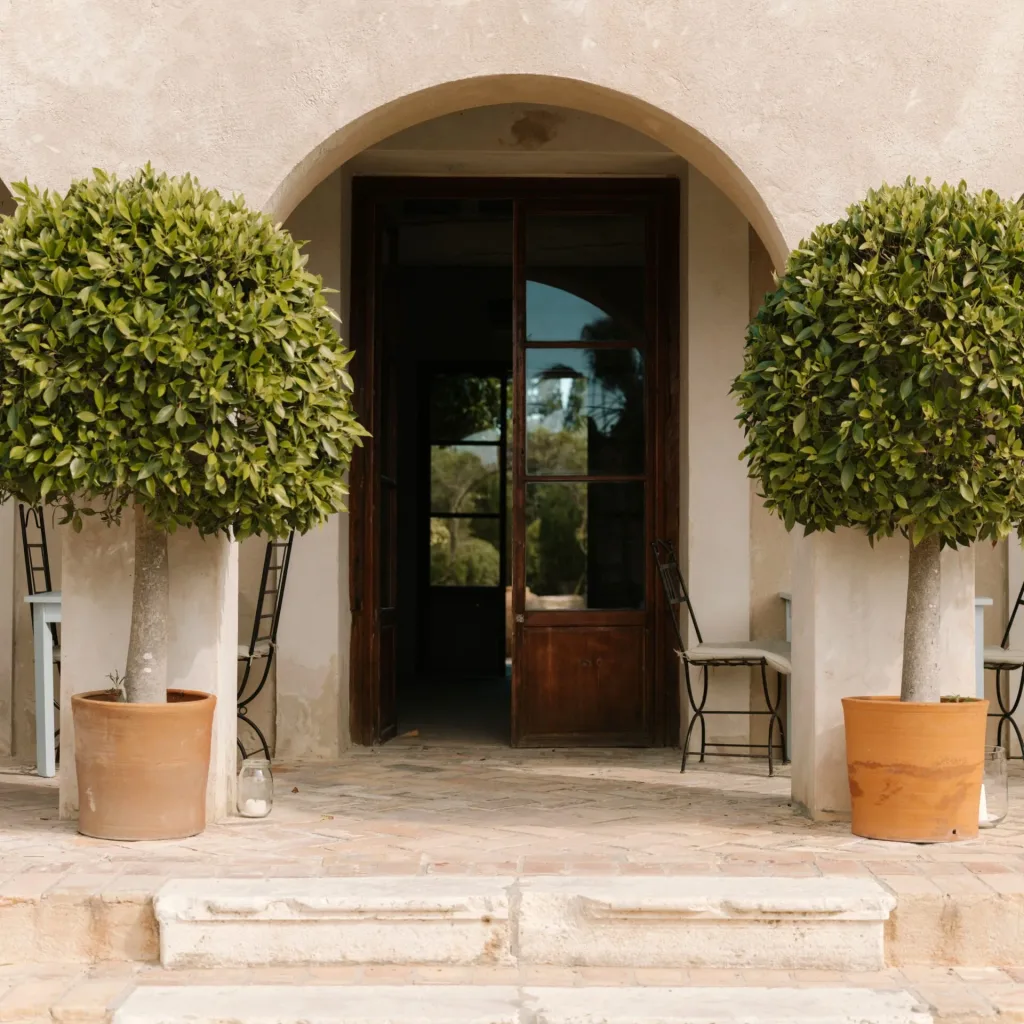 doorway salon